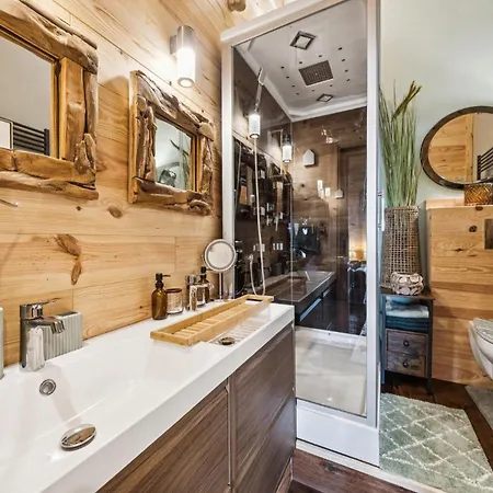 Apartman Hunting *